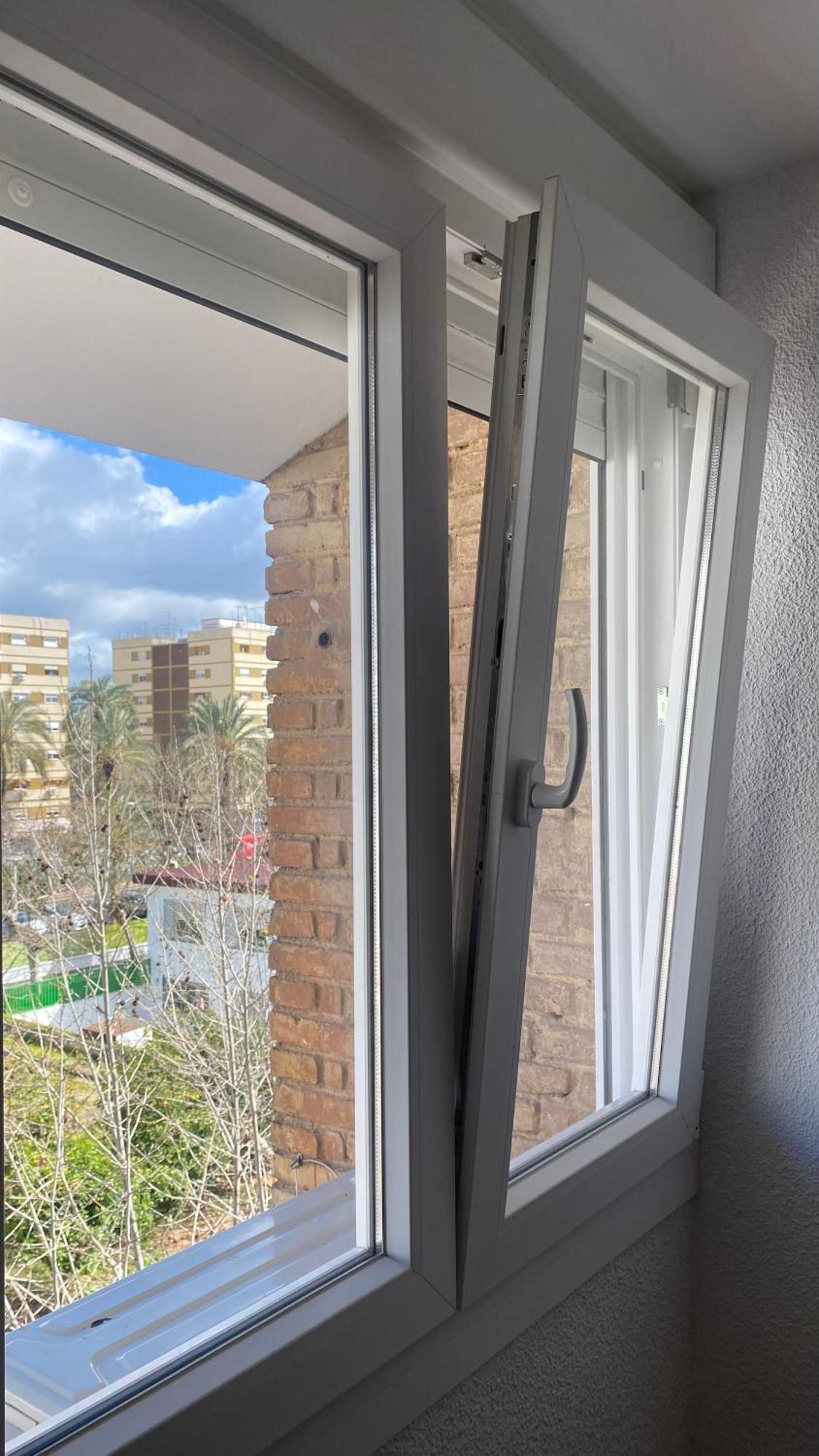 Plaza Andalucia Apartment -A 10Min Caminando Del Puente Romano Cordoba Luaran gambar